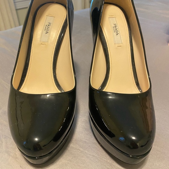 Prada heels size 38 - Picture 2 of 5